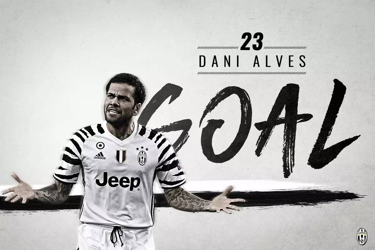 周琦晒与赵睿&翟晓川&方硕合照：又是一年新赛季