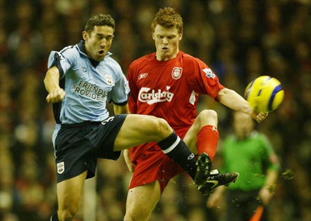 曼联近9场英超仅1负，4胜3平状态回升